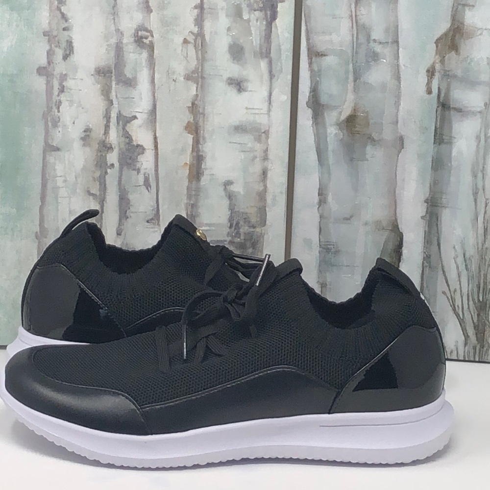NWT Michael Kors women’s sneakers - Picture 3 of 12